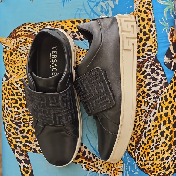 Versace leather sneakers Size 40 - Picture 4 of 5